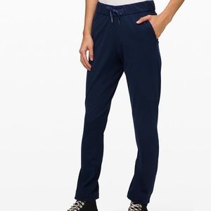 Lululemon Navy On the Fly Pants size 12 tall